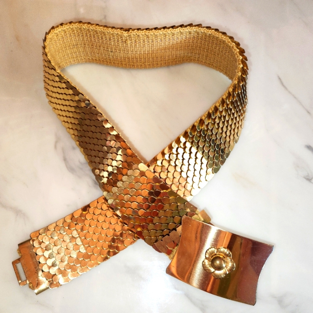 1970s Gold Stretch Scale Belt | 70s Gold Fish Scale Belt | Disco Belt